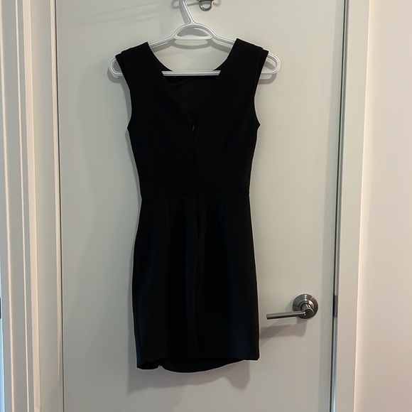 Black Dress - Picture 2 of 3